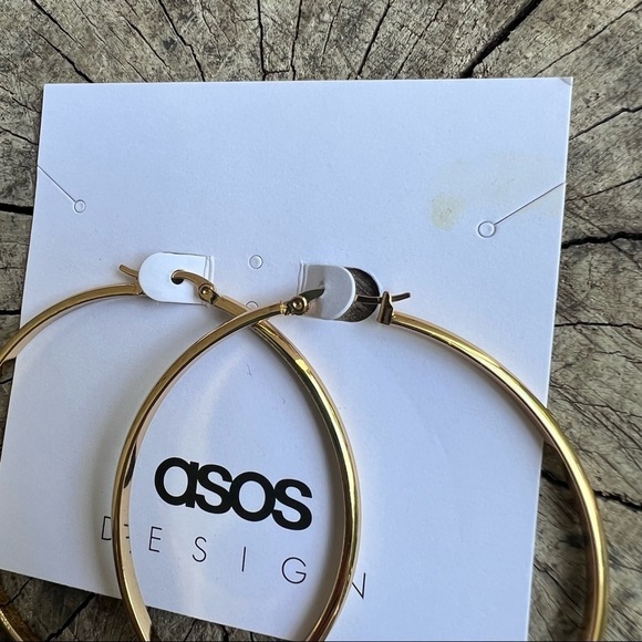 Asos design gold tone hoop earrings - Picture 4 of 6